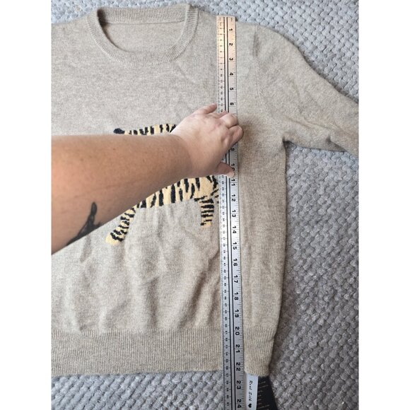NWT 100% Cashmere Tiger Intarsia Crew Neck Sweater Beige S/M Luxury Knit - Picture 5 of 8